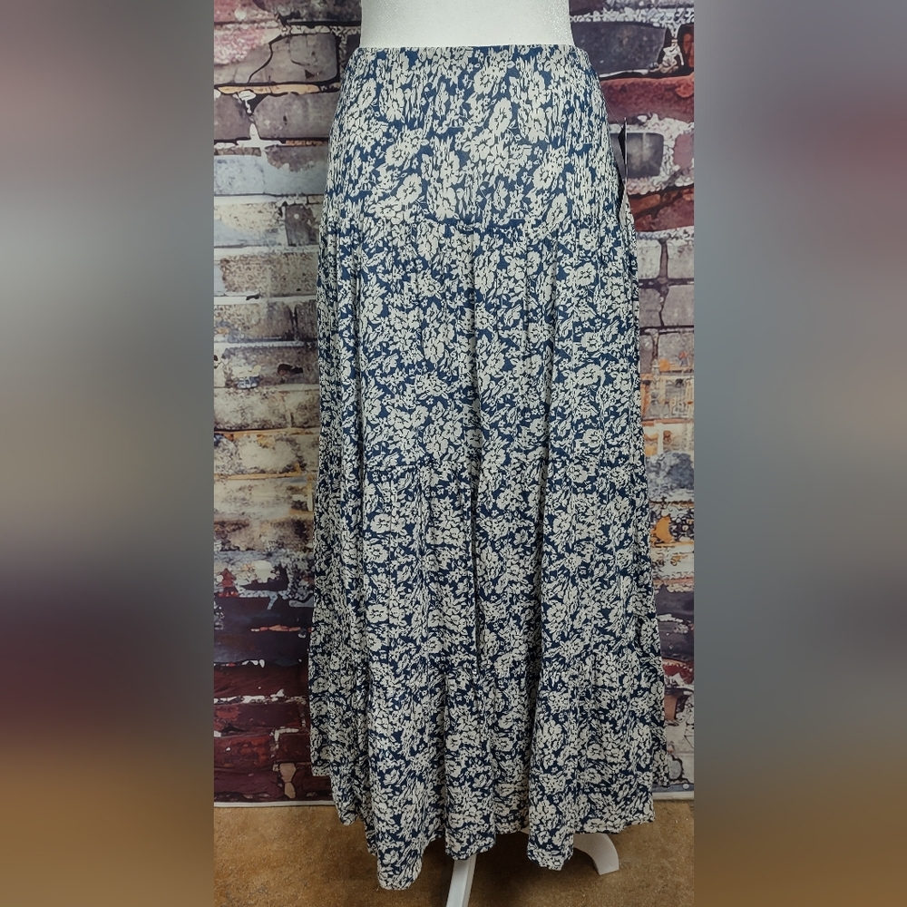 Chaps "Oasis Road" Blue/White Floral Print Tiered Skirt